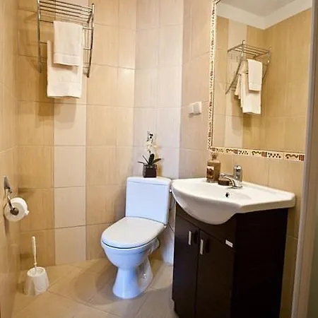 Fiore לינה וארוחת בוקר ביאלי דונאייק